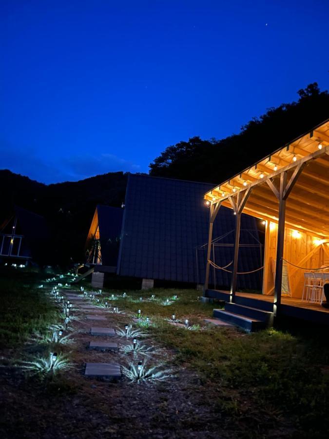 Cabane A-Frame Svinita Esterno foto