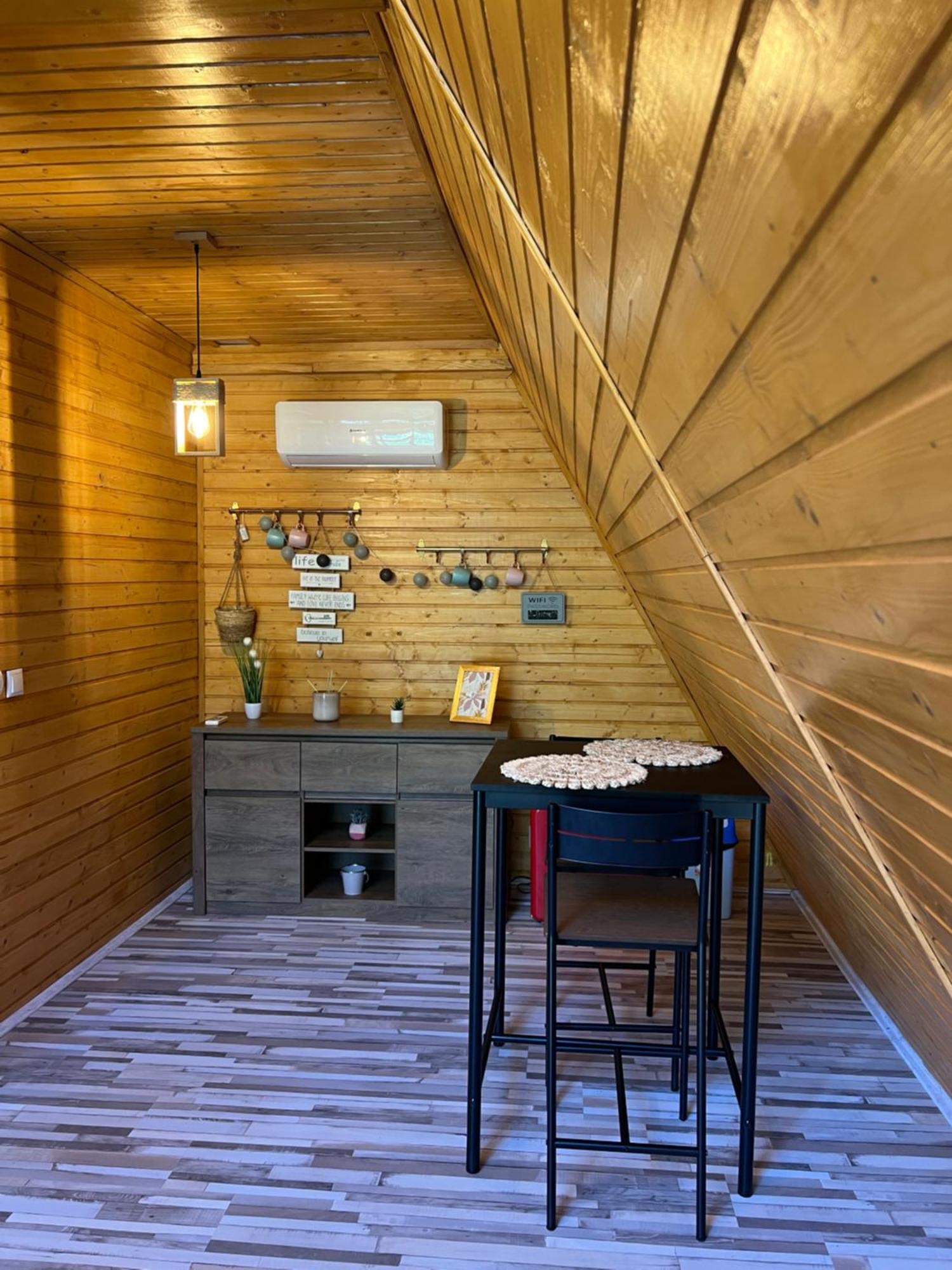 Cabane A-Frame Svinita Esterno foto