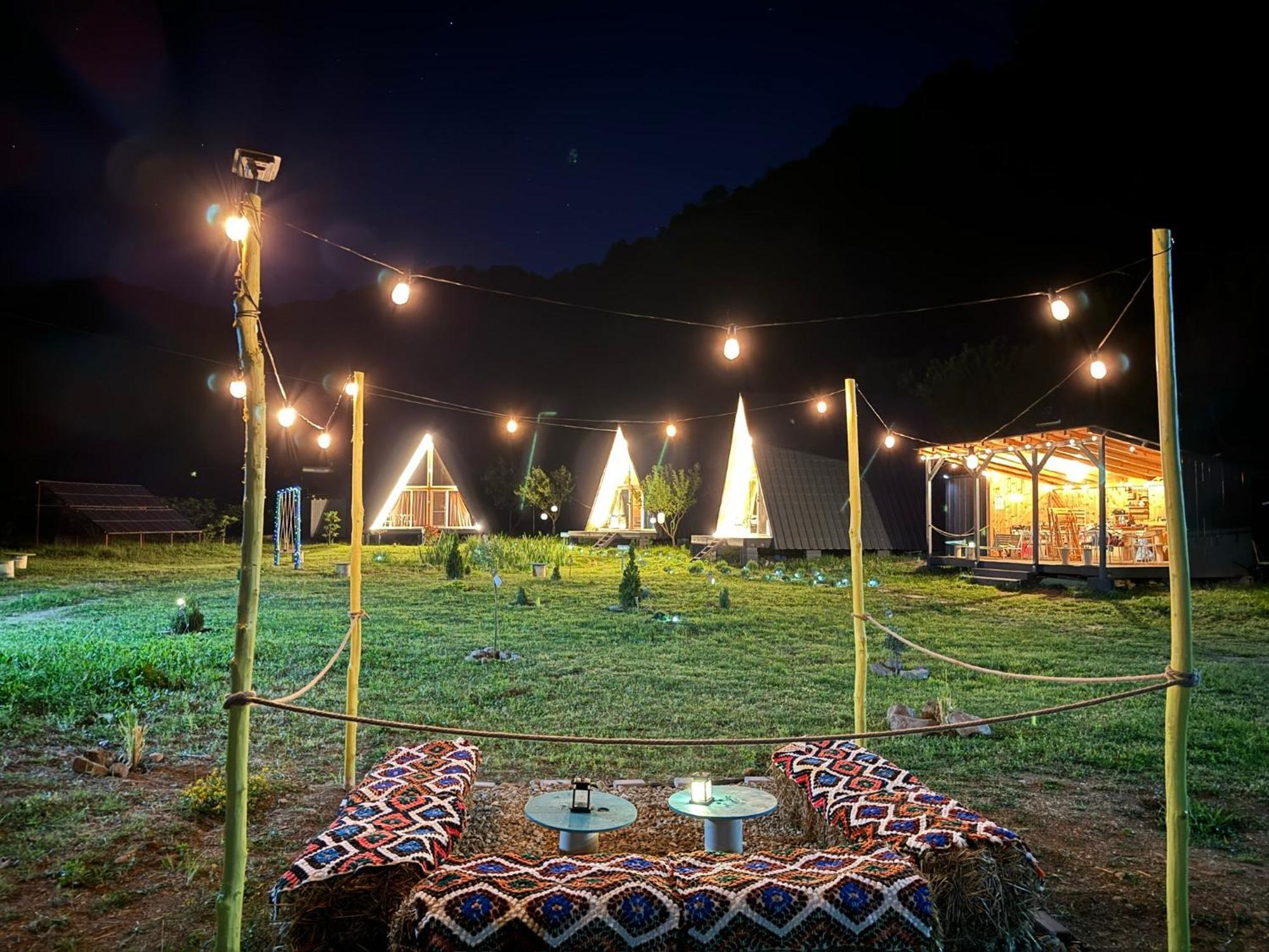 Cabane A-Frame Svinita Esterno foto