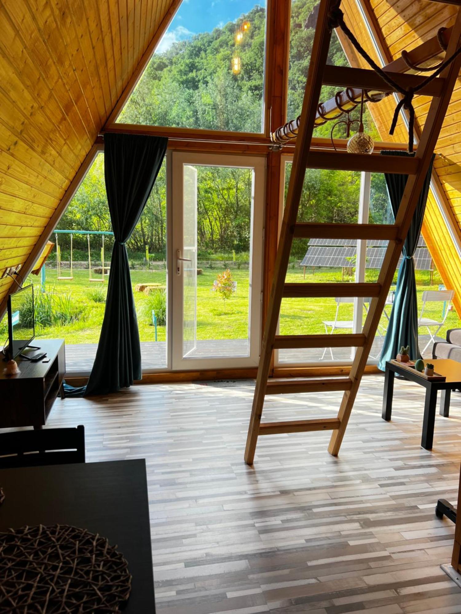 Cabane A-Frame Svinita Esterno foto