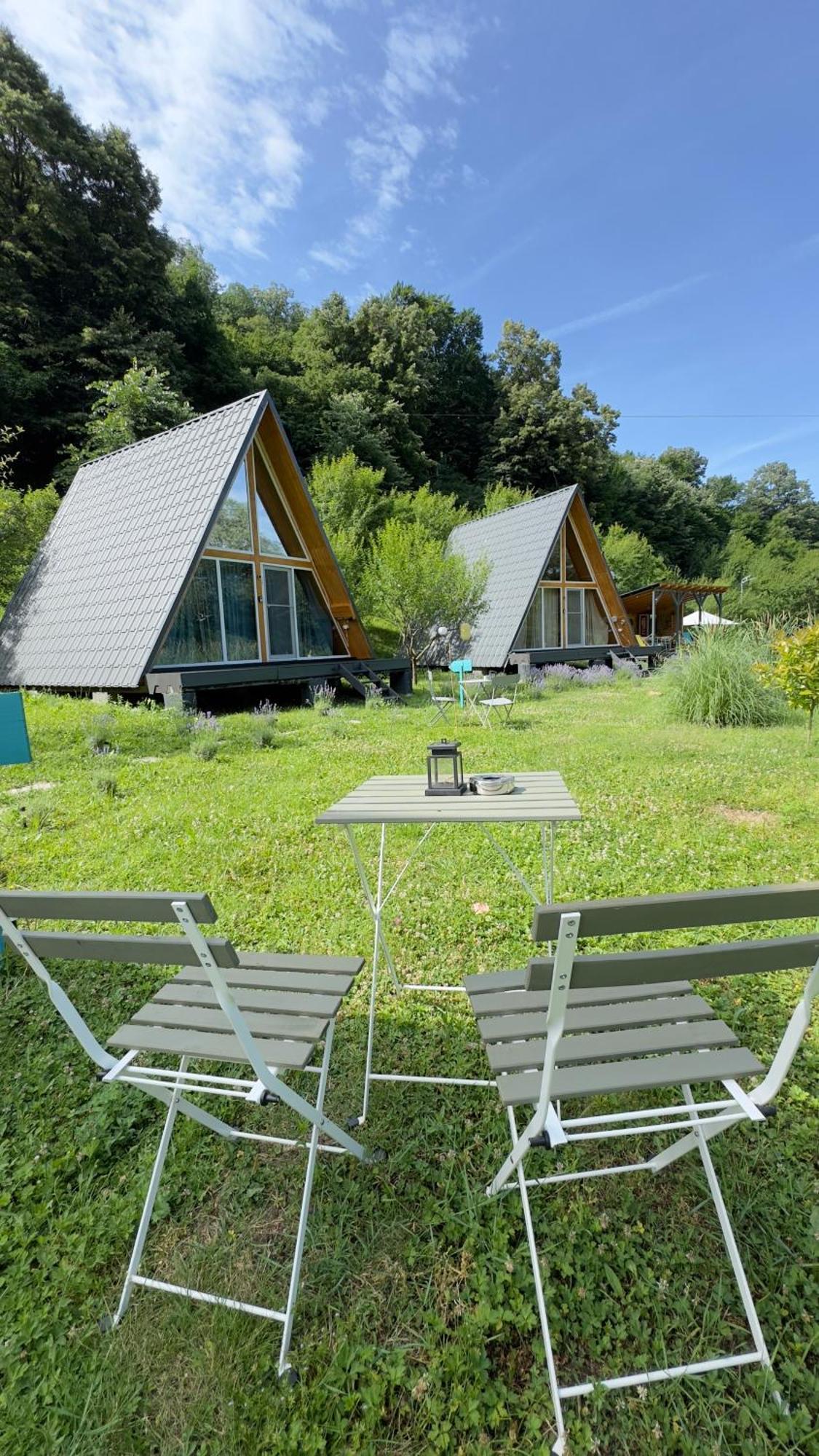 Cabane A-Frame Svinita Esterno foto